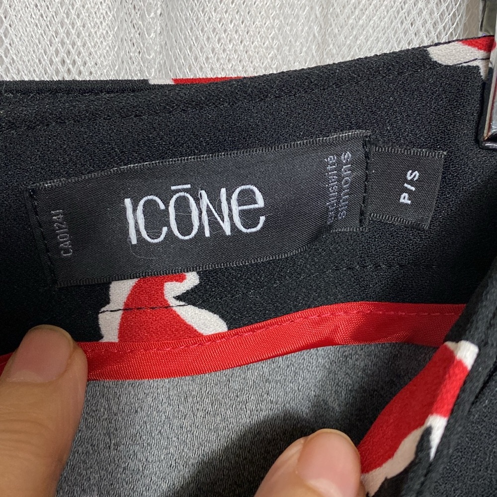 Icone for Simons skater/flare black/red short skirt! Size S - Picture 7 of 11